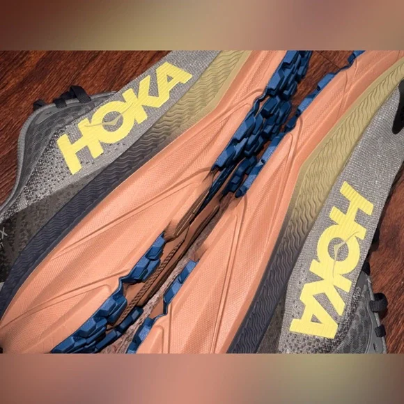 Hoka GORETEX shoes - Picture 13 of 14